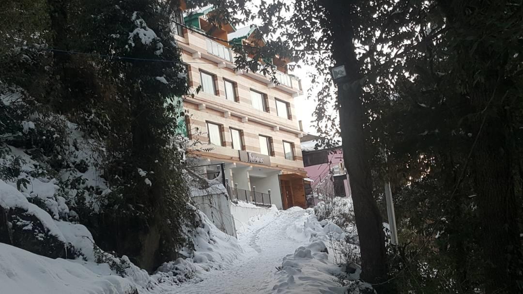 Hotel Kayanat Dalhousie Exteriör bild